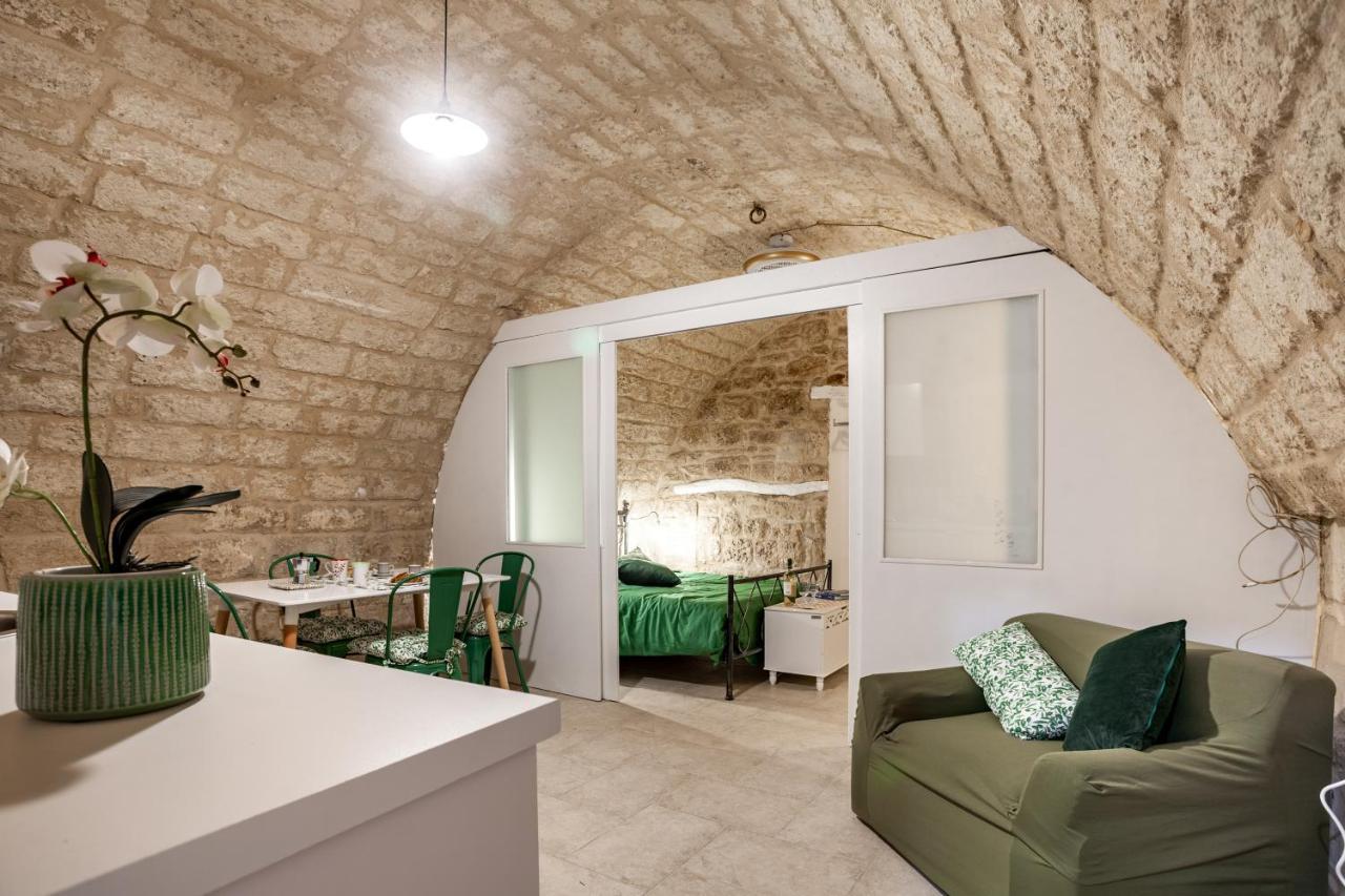 La Pergola Apt In The Heart Of Бари Экстерьер фото