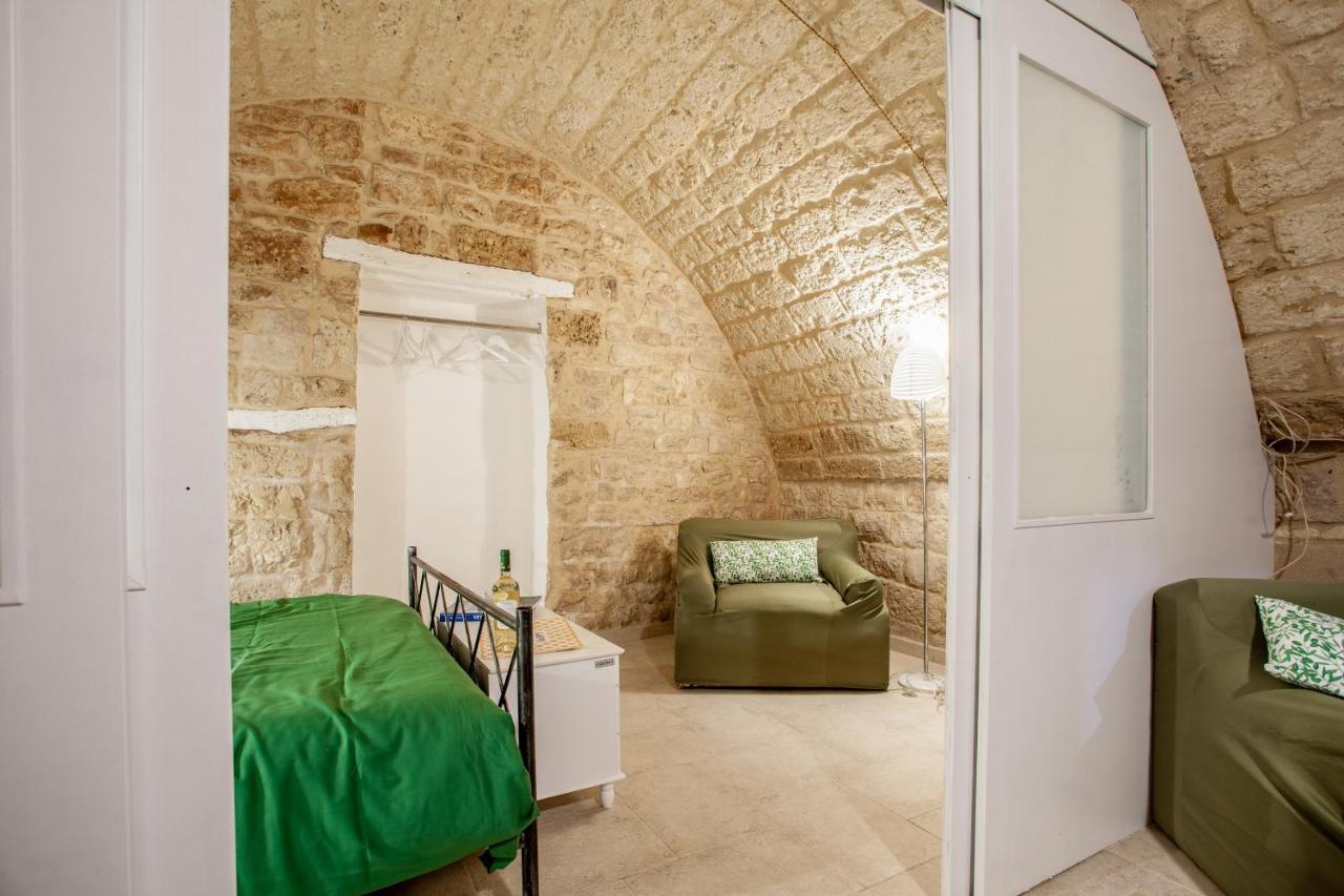 La Pergola Apt In The Heart Of Бари Экстерьер фото